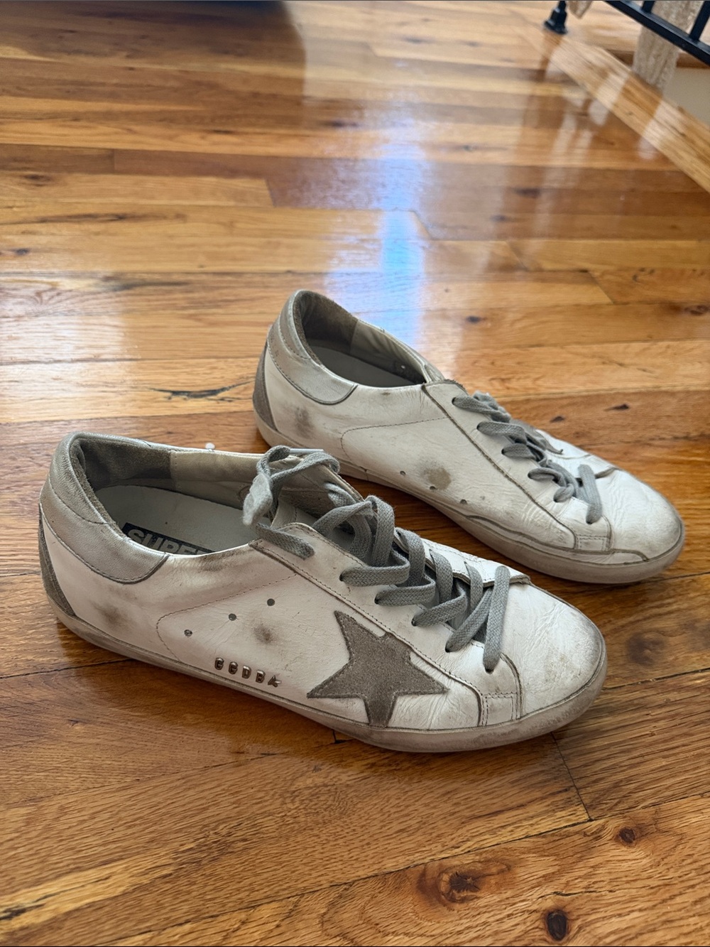 Golden Goose White Sneakers with Gray Star - Picture 2 of 6